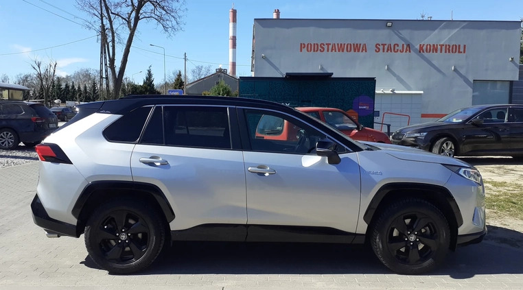 Toyota RAV4 cena 149800 przebieg: 74000, rok produkcji 2020 z Sierpc małe 497